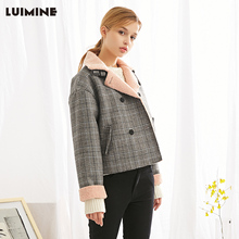 LUIMINE2018冬装新款韩版细格子毛呢大衣 撞色羊羔毛短款外套女装图片