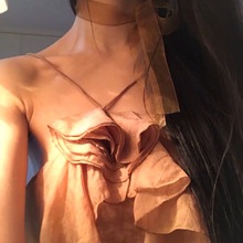 立体花瓣飘逸荷叶边蛋糕 法式温柔 XIMANER 吊带背心上衣