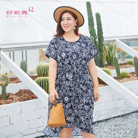 纤莉秀2018夏装新款大码女装圆领短袖收腰不规则开叉中长款连衣裙商品大图