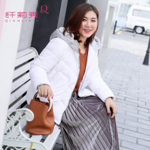 纤莉秀加肥加大码女装冬装2017新款白鸭绒200斤宽松胖mm羽绒服图片