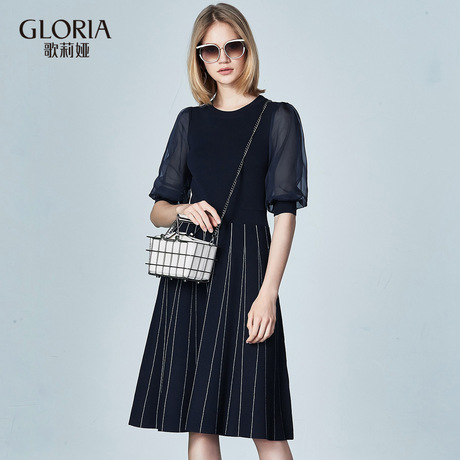 GLORIA/歌莉娅2018年秋季泡泡袖毛织连衣裙188C5K140商品大图