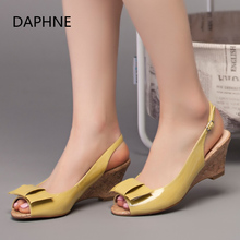 Daphne/达芙妮夏季新款凉鞋坡跟蝴蝶结后绊带鱼嘴凉鞋1015303012