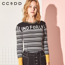CCDD2018冬装新品专柜正品时尚条纹圆领字母打底衫气质修身针织衫图片