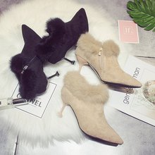 女靴子2018秋冬季新款毛毛鞋尖头细跟高跟马丁靴猫跟流苏短靴