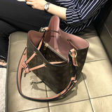 香港代购真皮女包2018新款老花抽绳水桶包休闲百搭单肩包斜挎包潮