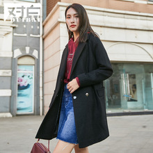 对白落肩翻领直筒毛呢大衣女 2018冬装新款 黑色中长款长袖呢外套图片