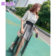 韩语琳秋季裙子2018女装韩版性感一字肩连衣裙两件套网纱长裙早秋图片