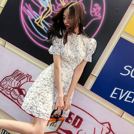 韩语琳空间初恋裙复古连衣裙2018夏装新款女韩版性感蕾丝绣花裙子商品大图