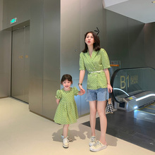 大耳象童装铺女童连衣裙亲子镂空花朵衬衫夏款小港风母女装