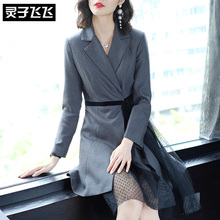 灵子飞飞欧美潮流新款翻领长袖系带蕾丝裙摆气质名媛通勤连衣裙图片