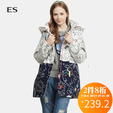 艾格 ES 冬款新品潮流时尚百搭涂鸦卡通拼接连帽棉服女F645图片