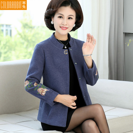 2018新款妈妈秋装外套短款中老年女装春秋毛呢上衣长袖40岁50韩版商品大图