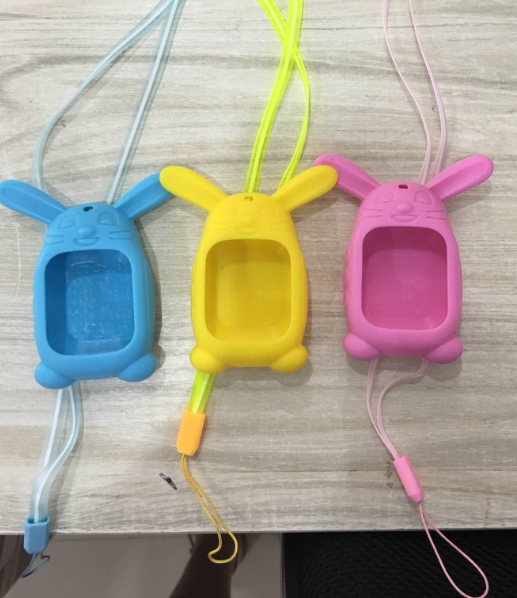 智能儿童电话手表表带熊猫兔子吊坠通用卡通挂