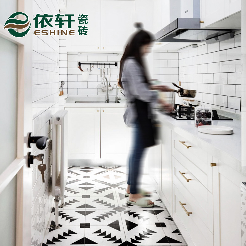 ������ŷ���κڰ���ǻ�ש