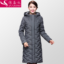 2018新款羽绒服长款妈妈装中年女士过膝冬装外套韩版中老年女装厚图片