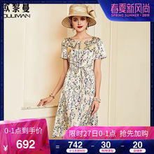 欧黎蔓2019夏季新款米色碎花真丝连衣裙女抽绳收腰修身桑蚕丝裙子图片