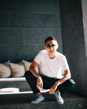YellowDude联名款What‘s up bro情侣潮牌嘻哈字母短袖宽松T恤男