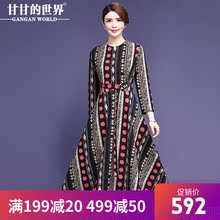 甘甘的世界女士秋季连衣裙2018新款中长款圆领印花连衣裙中年女装图片