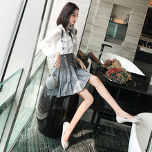 秋装女2018新款早秋女装套装秋季连衣裙女长袖韩版两件套背带裙秋图片
