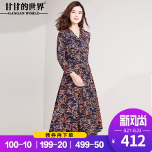 甘甘的世界2018秋装新款复古印花连衣裙大码显瘦中长款V领长裙子图片