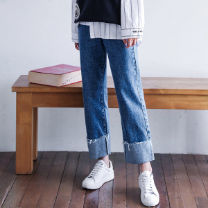韩都衣舍直筒翻边牛仔裤