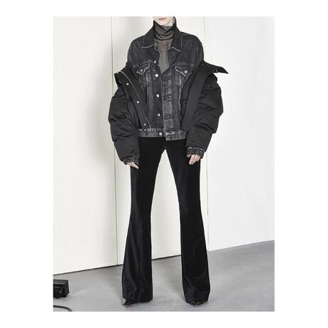预售 Mo＆Co．/摩安珂 黑色立领带帽羽绒服商品大图
