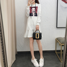 秋季休闲卫衣长袖连衣裙2018新款韩版直筒中长款气质鱼尾女装裙子图片