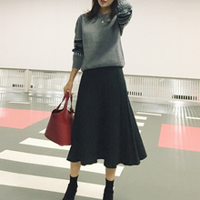 秋冬女2018新款韩版女装百褶裙针织毛线百搭中长款显瘦A字半身裙图片