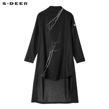 sdeer圣迪奥撞色趣味线条装饰前短后长设计半高领上衣S18480582图片