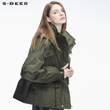 sdeer圣迪奥贴袋造型英文字母装饰抽绳高领连帽羽绒服S18482470图片