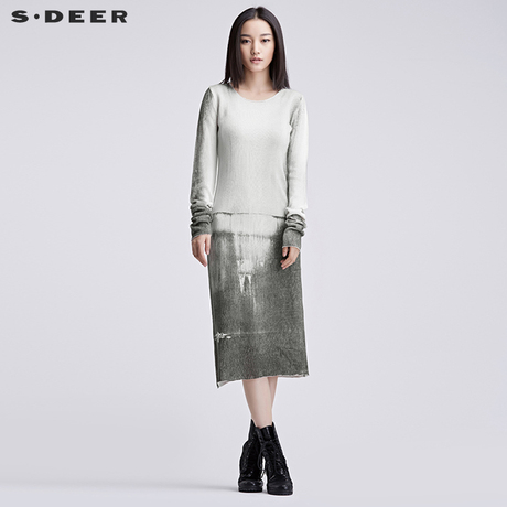 sdeer圣迪奥女内敛水墨灰调轻薄长款针织衫S16483553商品大图