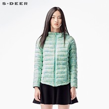 sdeer圣迪奥女2017冬装清新色彩晕染短款轻薄连帽羽绒服S16482456图片