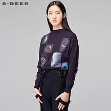 sdeer圣迪奥女装时尚奇幻星空贴布半高圆领短款针织衫S17483598图片