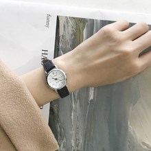 石英表女表 简约小表盘复古文艺森系时尚 手表女学生韩版 余周周同款
