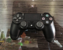 配件 可挂墙 挂壁壁挂墙挂 原创新款 PRO 原装 SLIM手柄支架 PS4