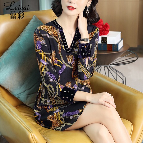 蕾彩桑蚕丝真丝长袖连衣裙女短款2019春装新款V领打底连衣裙30377商品大图
