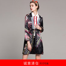 清仓 秋款印花重工刺绣镶钻大衣女装外套风衣图片