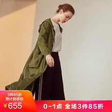 玖姿奥特莱斯店薄风衣女2018新款连帽收腰长款过膝外套图片
