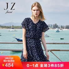 玖姿奥莱店2018夏针织花纹系带松紧收腰连衣裙女显瘦图片