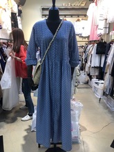 韩国东大门代购厌世风连衣裙2019夏 印花 V领 前排系扣短袖中长裙