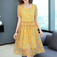 真丝连衣裙2019夏新款宽松大码胖妈妈桑蚕丝过膝裙子图片