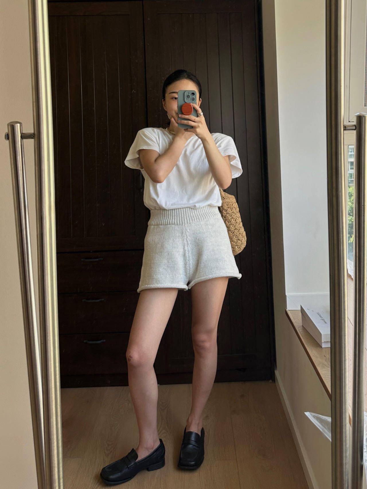 复古米白色宽松小众针织短裤女2024秋冬新款百搭高腰百搭阔腿裤子