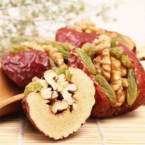 新疆特产红枣夹核桃仁葡萄干500g