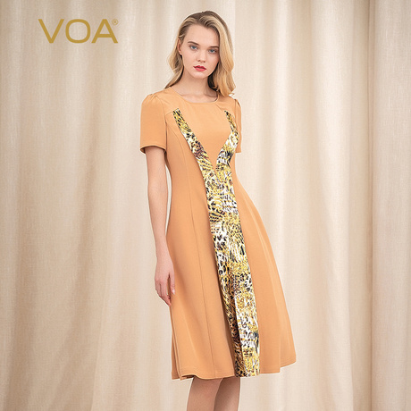 VOA36姆米重磅真丝驼色豹纹拼接短袖圆领X型优雅通勤修身连衣裙商品大图