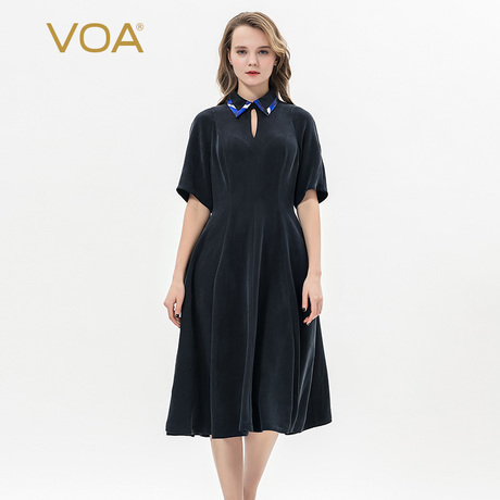 VOA藏青真丝重磅水滴领插肩袖印花撞色拼接简约X型修身显瘦连衣裙商品大图