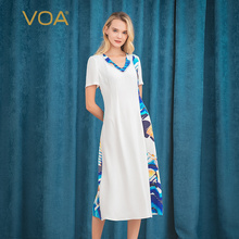 VOA纯白40姆米重磅真丝印花拼接V领拱针短袖挺括亲肤修身连衣裙图片