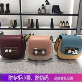 新加坡最新 版母子包小CK珍珠小包包mini圆形马鞍链条斜挎小猪猪包