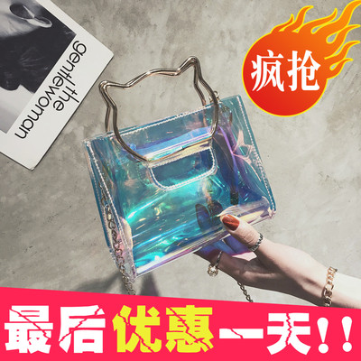 质感特别原宿斜挎百搭勾勾简约少女小黑包包女款创意网红洋气潮包