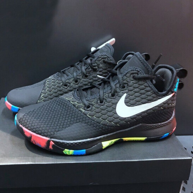 Nike耐克 Lebron Witness 詹姆斯黑白实战篮球鞋男AO4432-001-009