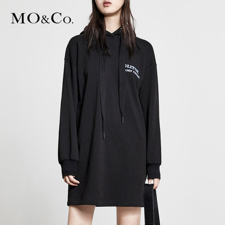 MOCO2018春季新品连帽中长款卡通卫衣连身裙MT181DRS201 摩安珂商品大图
